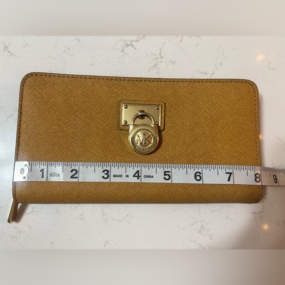 Michael Kors Tan With Gold Accent Wallet - Picture 7 of 8
